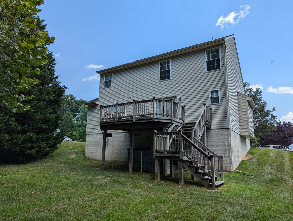 Image for 3 BR, 3.5 BA HOME W/ ATT. 2-CAR GARAGE