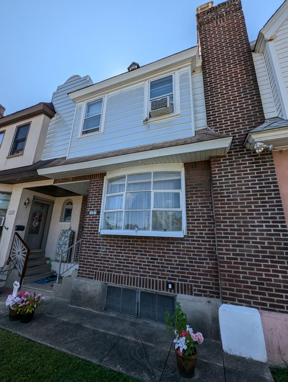 Image for 3 BR, 1.5 BA 2-STORY TOWNHOME