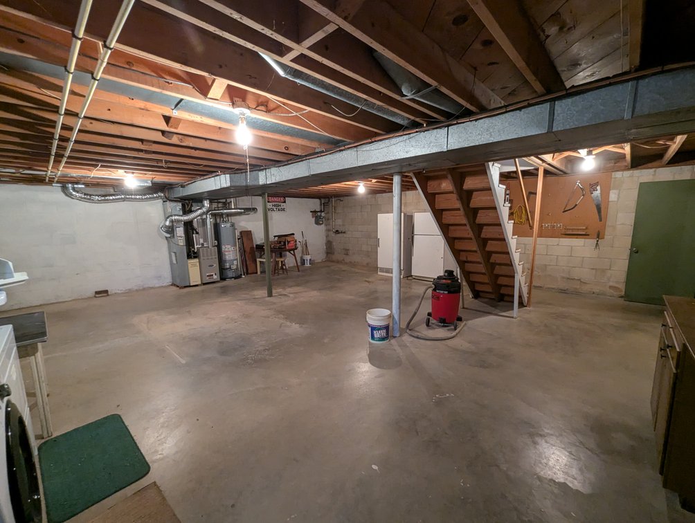 Image for 4 BEDROOM, 2 BATH BRICK CAPE COD W/ SUNROOM