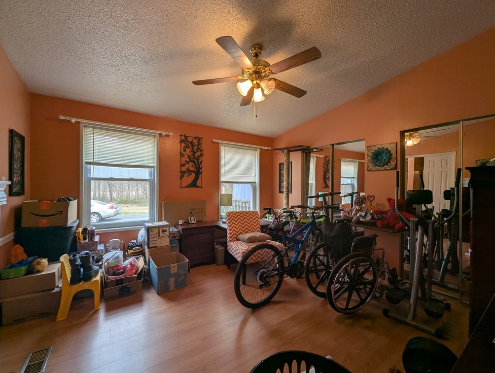 Image for CLEAN 3 BR, 2 BATH, MOVE-IN READY HOME/ (4) PARCELS TOTALING 1.6 +/- AC/ 100' +/- FRONTAGE ON BUSH RIVER W/ PRIVATE PIER