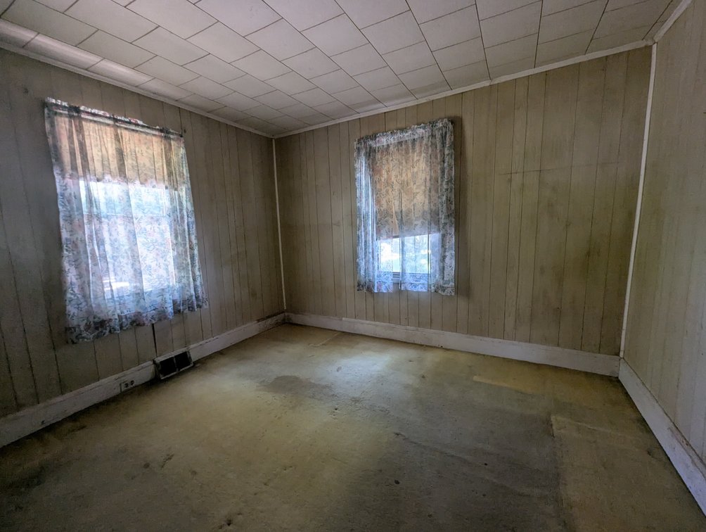 Image for ATTN. CONTRACTORS, INVESTORS, & RENOVATORS! 2-STORY VINYL SIDED CAPE COD HOME W/ 3-BR ON 0.69 +/- AC LOT