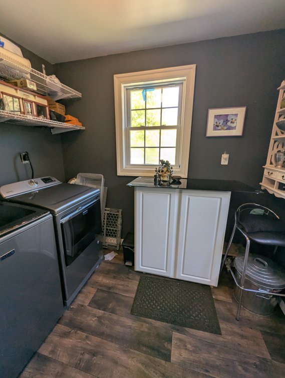 Image for 2-STORY CAPE COD 1.0 +/- AC ANTIQUES, FURNITURE, HOUSEHOLD GOODS, & MORE!