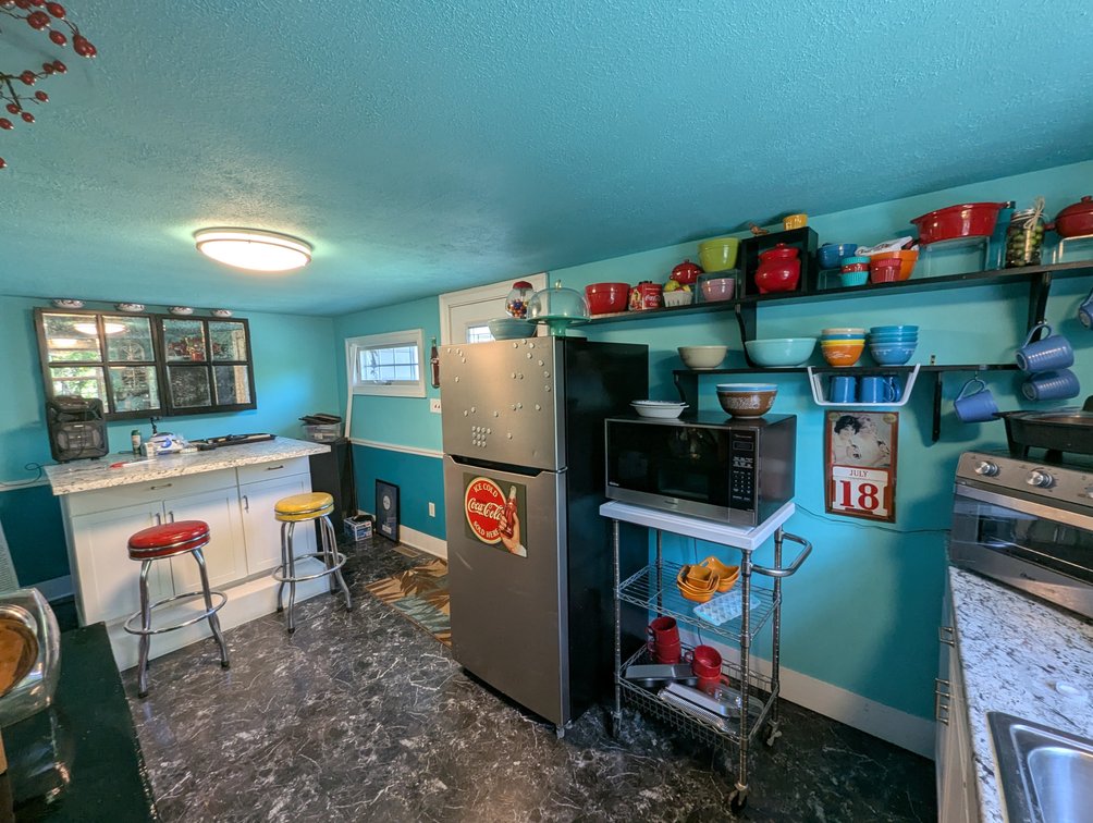 Image for 2-STORY CAPE COD 1.0 +/- AC ANTIQUES, FURNITURE, HOUSEHOLD GOODS, & MORE!