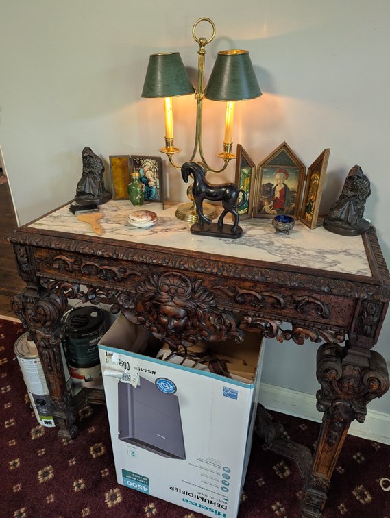 Image for 2-STORY CAPE COD 1.0 +/- AC ANTIQUES, FURNITURE, HOUSEHOLD GOODS, & MORE!
