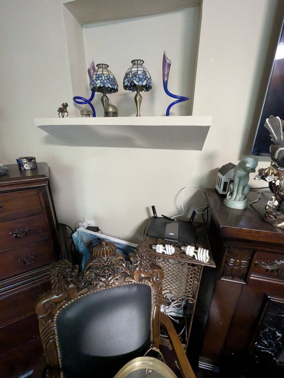 Image for 2-STORY CAPE COD 1.0 +/- AC ANTIQUES, FURNITURE, HOUSEHOLD GOODS, & MORE!