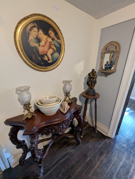 Image for 2-STORY CAPE COD 1.0 +/- AC ANTIQUES, FURNITURE, HOUSEHOLD GOODS, & MORE!