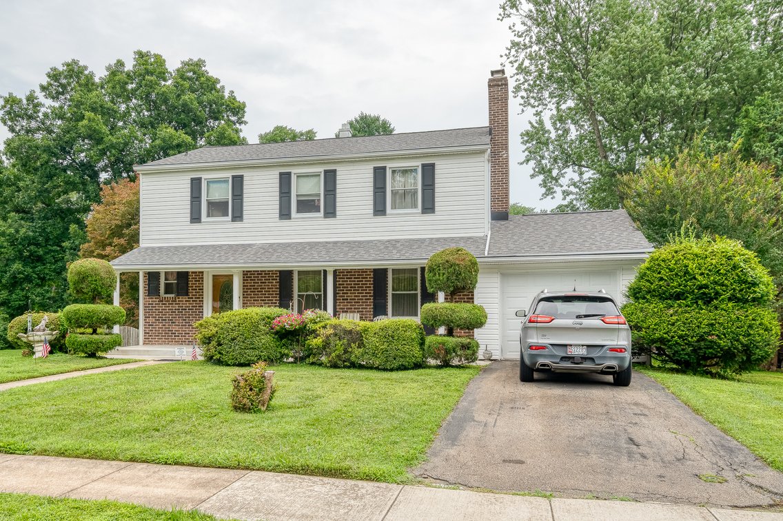 Image for 2-STORY COLONIAL STYLE HOME W/ COVERED FRONT PORCH , ATT. 1-CAR GARAGE, & SPACIOUS/FENCED 0.32 +/- ACRE LOT