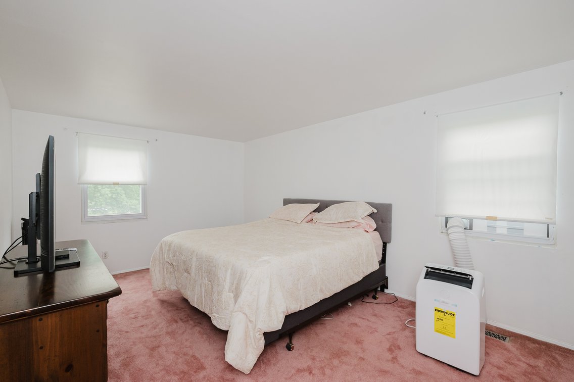 Image for 2-STORY COLONIAL STYLE HOME W/ COVERED FRONT PORCH , ATT. 1-CAR GARAGE, & SPACIOUS/FENCED 0.32 +/- ACRE LOT