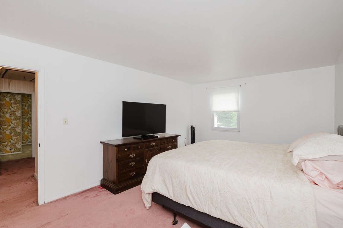 Image for 2-STORY COLONIAL STYLE HOME W/ COVERED FRONT PORCH , ATT. 1-CAR GARAGE, & SPACIOUS/FENCED 0.32 +/- ACRE LOT
