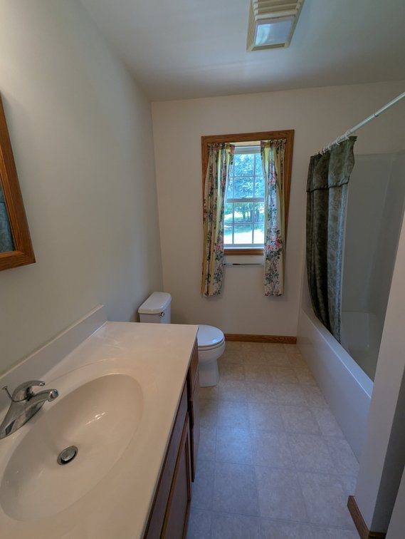 Image for 2-STORY COLONIAL STYLE VINYL & FORMSTONE HOME/ PRIVATE END-OF-STREET LOCATION/ 2,500 +/- SQ FT IMPROVED ABOVE GRADE LIVING AREA/ 4 BR 3.5 BATH/ 1.07 +/- AC LOT