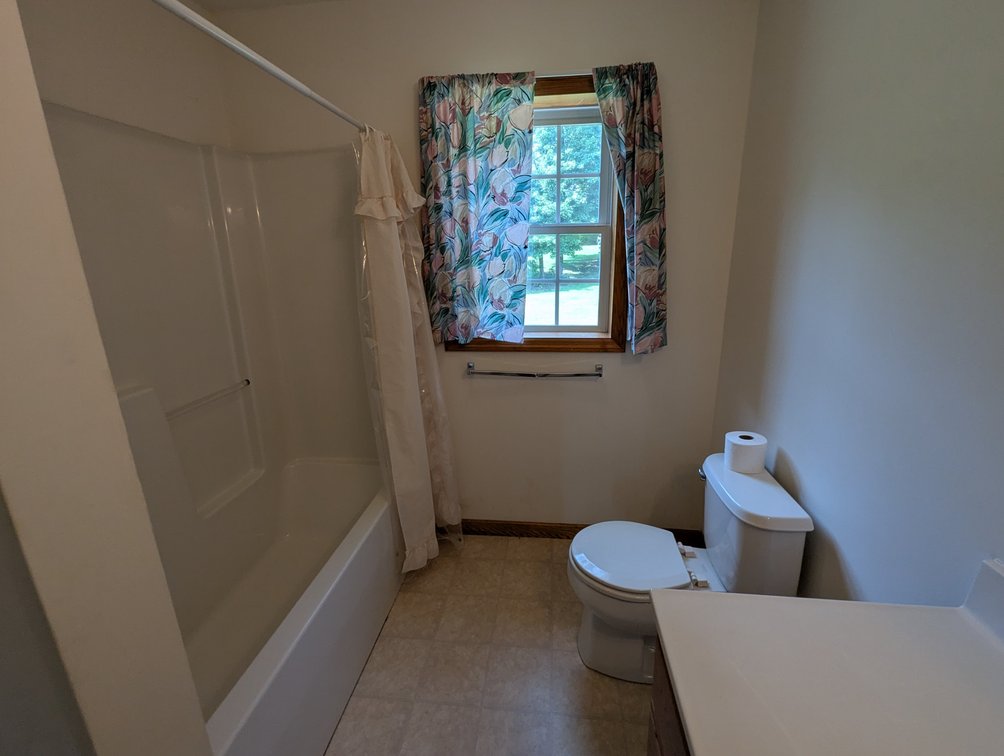 Image for 2-STORY COLONIAL STYLE VINYL & FORMSTONE HOME/ PRIVATE END-OF-STREET LOCATION/ 2,500 +/- SQ FT IMPROVED ABOVE GRADE LIVING AREA/ 4 BR 3.5 BATH/ 1.07 +/- AC LOT