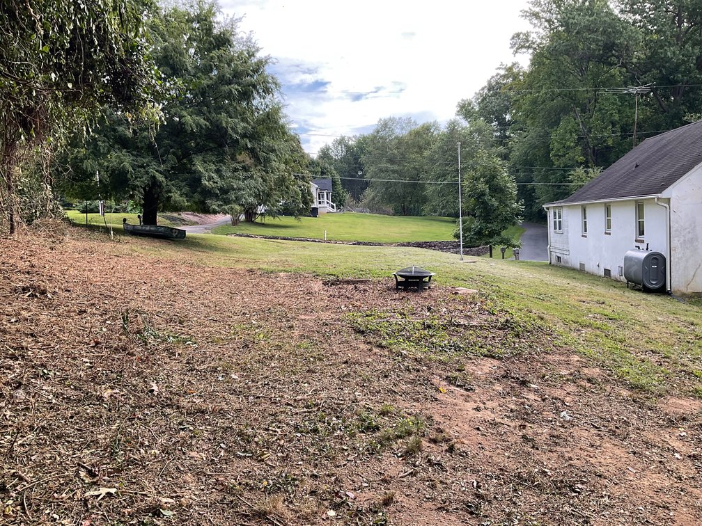 Image for ATTN: CONTRACTORS, INVESTORS, & RENOVATORS! RAISED RANCHER W/ ATT. 1-CAR GARAGE & DET. GARAGE WORKSHOP W/ HEAT ON PRIVATE .34 +/- AC LOT