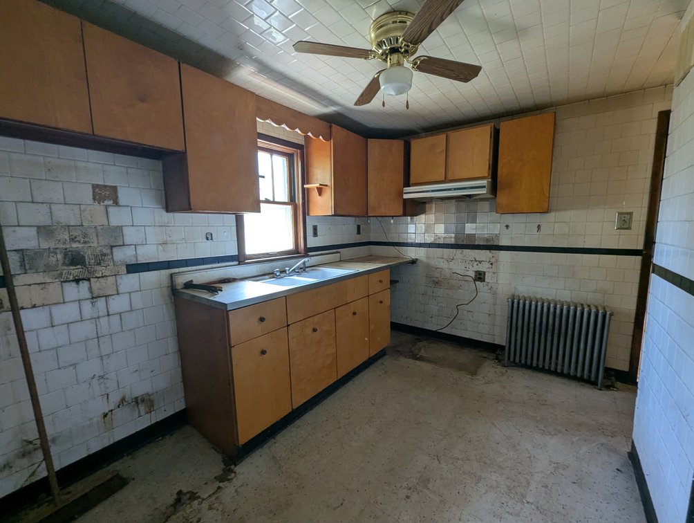 Image for ATTN: CONTRACTORS, INVESTORS, & RENOVATORS! RAISED RANCHER W/ ATT. 1-CAR GARAGE & DET. GARAGE WORKSHOP W/ HEAT ON PRIVATE .34 +/- AC LOT