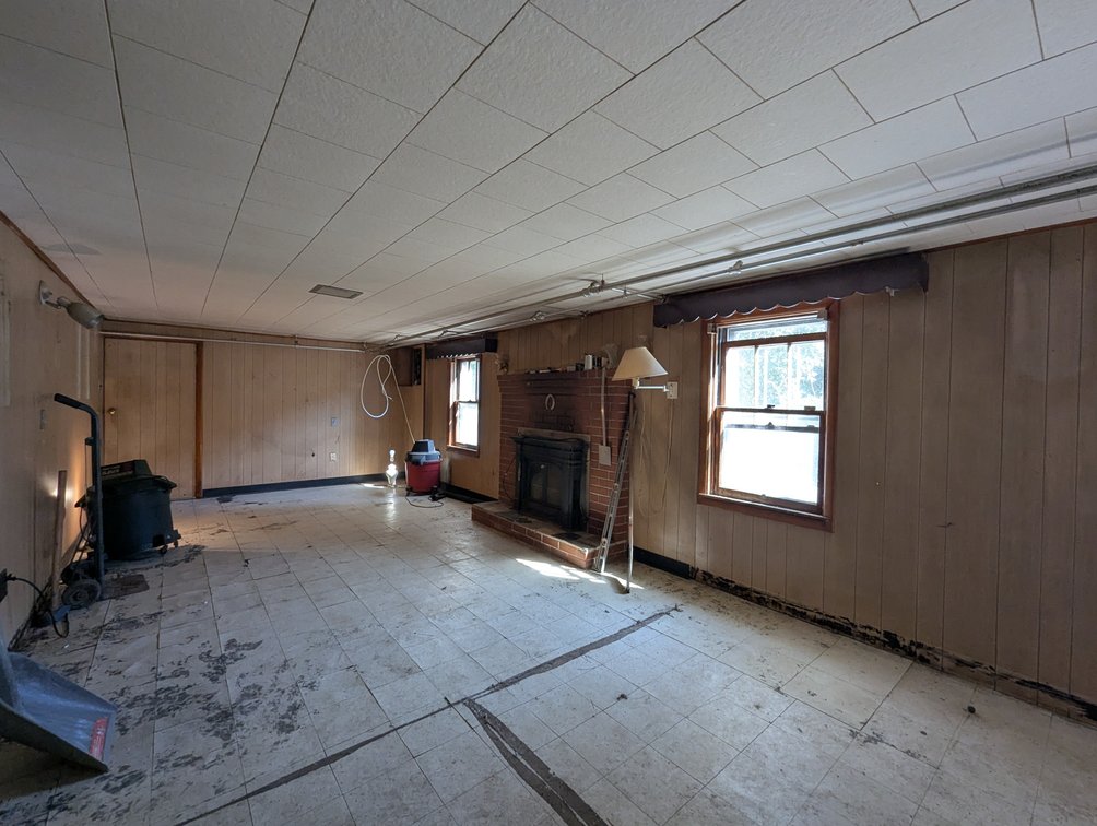 Image for ATTN: CONTRACTORS, INVESTORS, & RENOVATORS! RAISED RANCHER W/ ATT. 1-CAR GARAGE & DET. GARAGE WORKSHOP W/ HEAT ON PRIVATE .34 +/- AC LOT