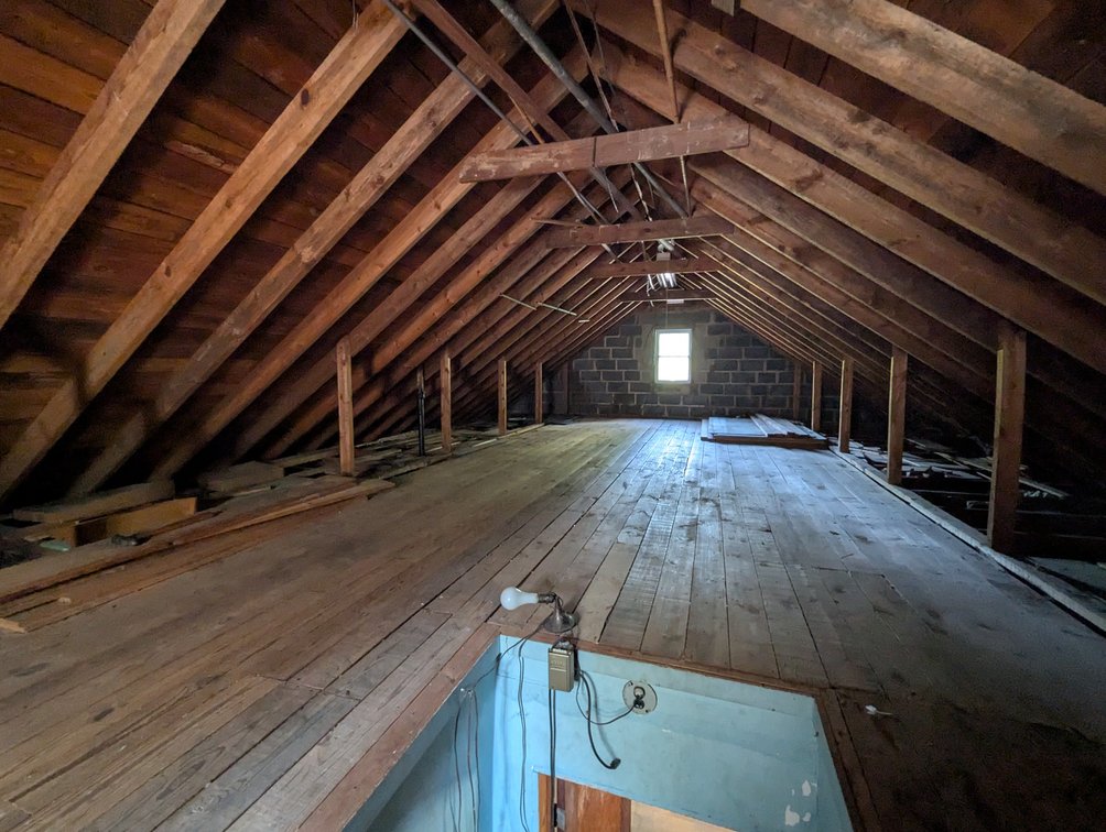 Image for ATTN: CONTRACTORS, INVESTORS, & RENOVATORS! RAISED RANCHER W/ ATT. 1-CAR GARAGE & DET. GARAGE WORKSHOP W/ HEAT ON PRIVATE .34 +/- AC LOT