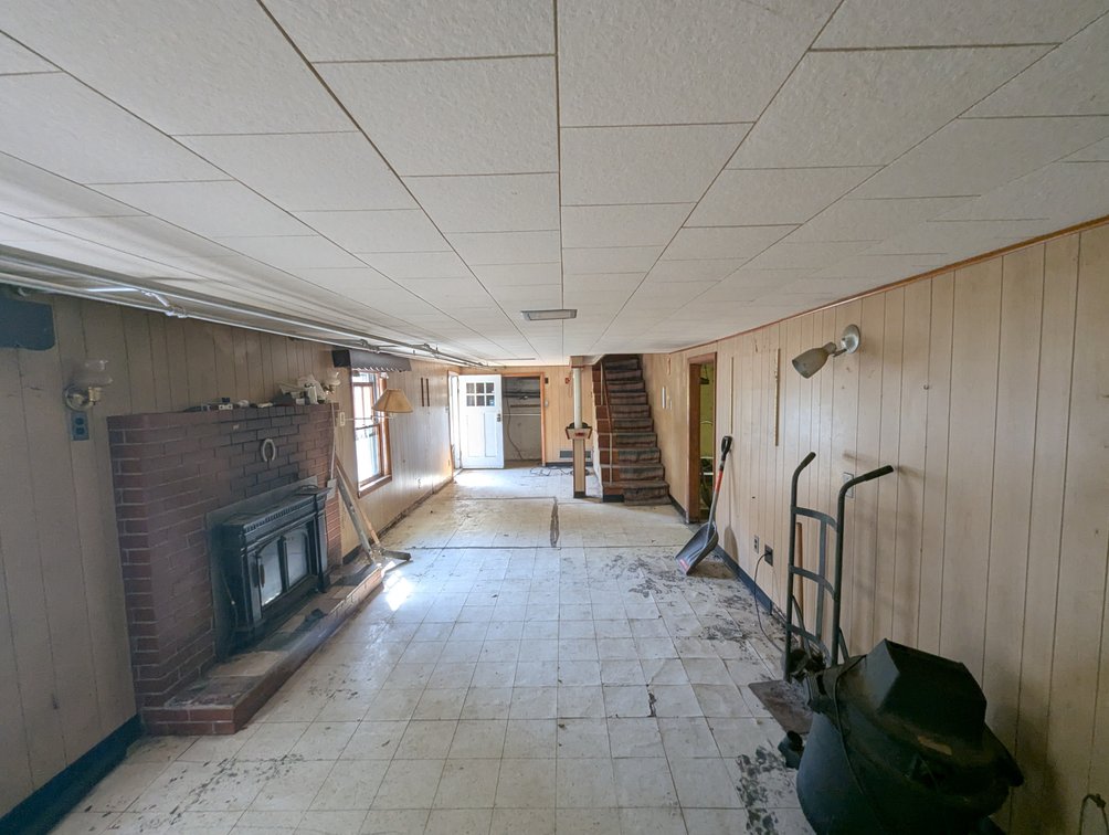 Image for ATTN: CONTRACTORS, INVESTORS, & RENOVATORS! RAISED RANCHER W/ ATT. 1-CAR GARAGE & DET. GARAGE WORKSHOP W/ HEAT ON PRIVATE .34 +/- AC LOT