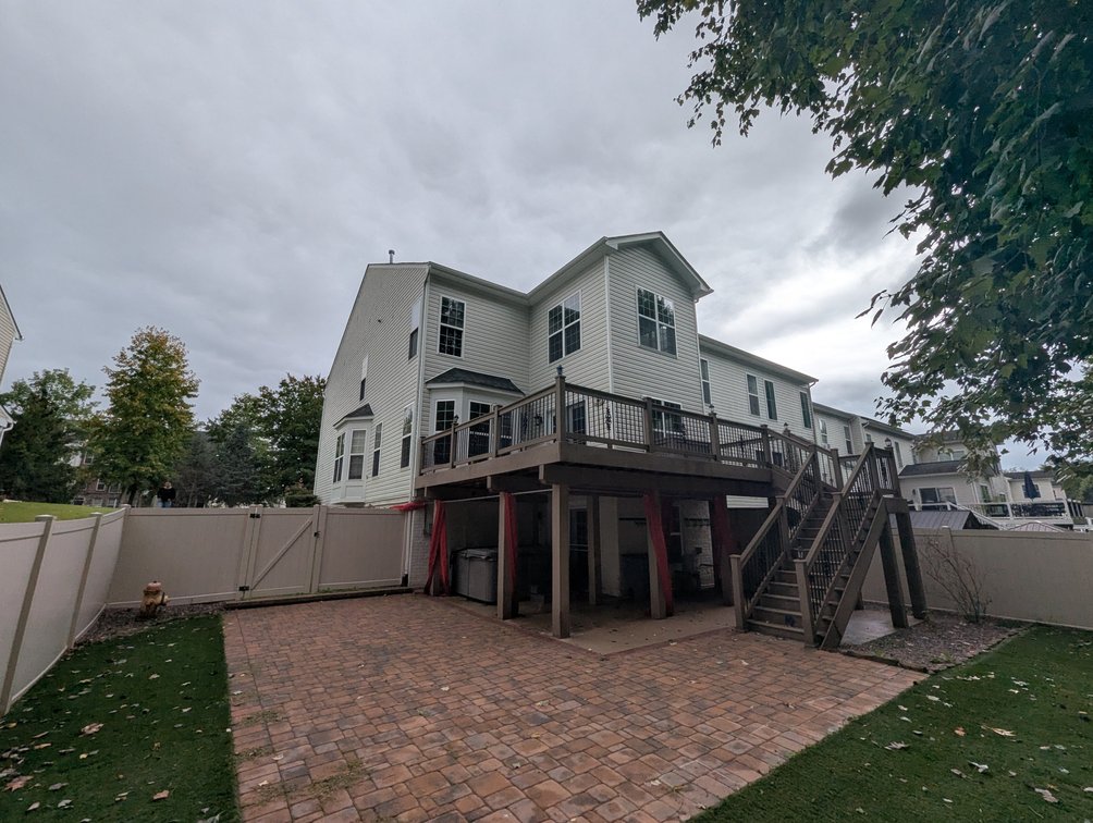 Image for SPACIOUS LUXURY 4 BR, 3.5 BATH EOG TOWNHOME W/ 2-CAR GARAGE/ 4,000 +/- SF LIVING SPACE