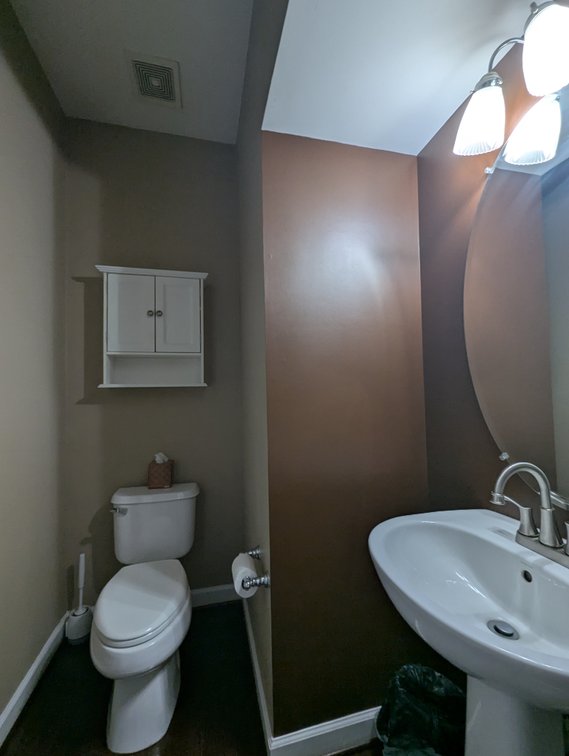Image for SPACIOUS LUXURY 4 BR, 3.5 BATH EOG TOWNHOME W/ 2-CAR GARAGE/ 4,000 +/- SF LIVING SPACE