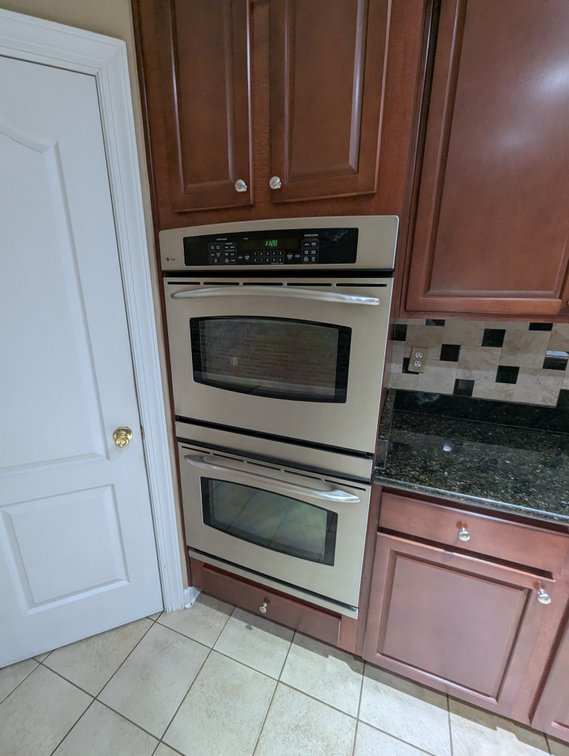 Image for SPACIOUS LUXURY 4 BR, 3.5 BATH EOG TOWNHOME W/ 2-CAR GARAGE/ 4,000 +/- SF LIVING SPACE