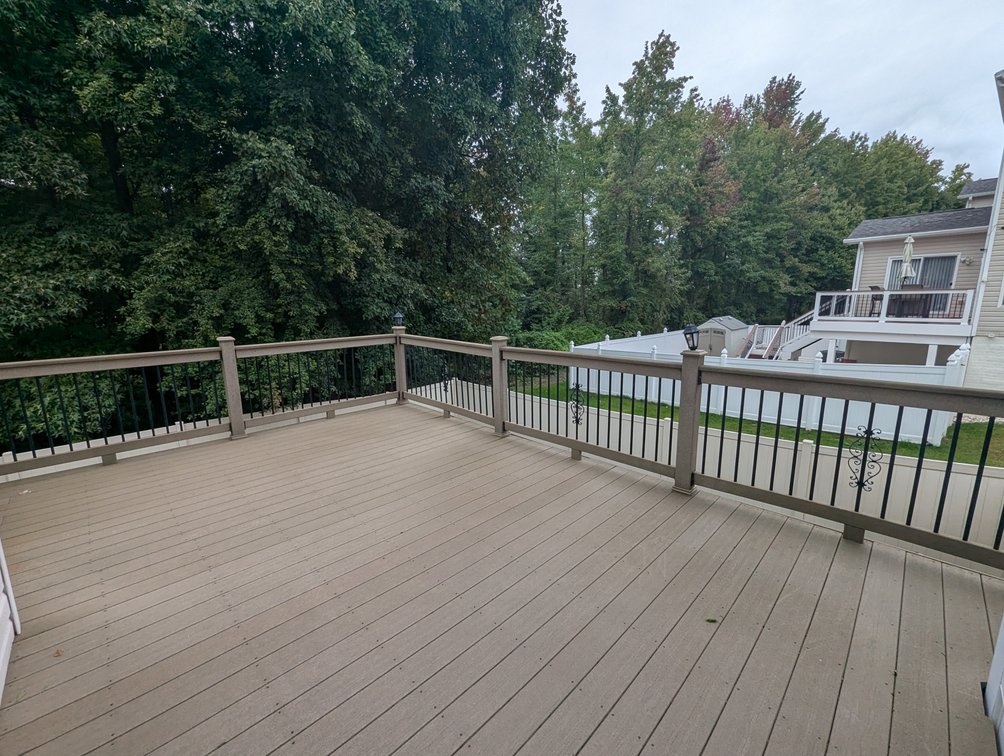 Image for SPACIOUS LUXURY 4 BR, 3.5 BATH EOG TOWNHOME W/ 2-CAR GARAGE/ 4,000 +/- SF LIVING SPACE