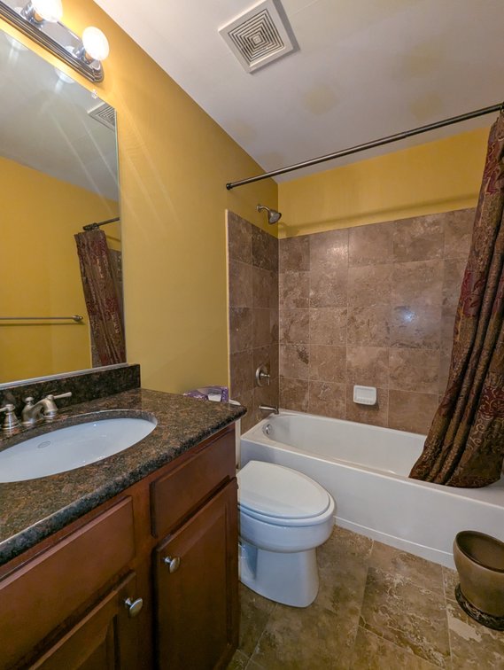 Image for SPACIOUS LUXURY 4 BR, 3.5 BATH EOG TOWNHOME W/ 2-CAR GARAGE/ 4,000 +/- SF LIVING SPACE