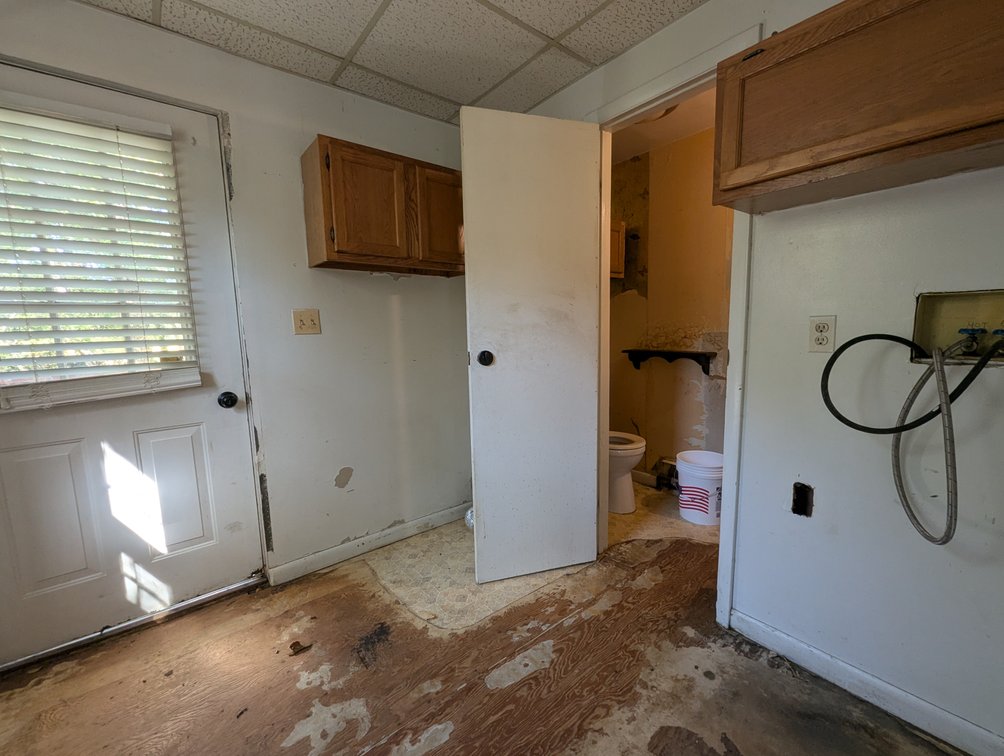Image for ATTN: CONTRACTORS, INVESTORS, & RENOVATORS! 4-BR, 1.5 BATH, 2-STORY HOME W/ COVERED FRONT PORCH