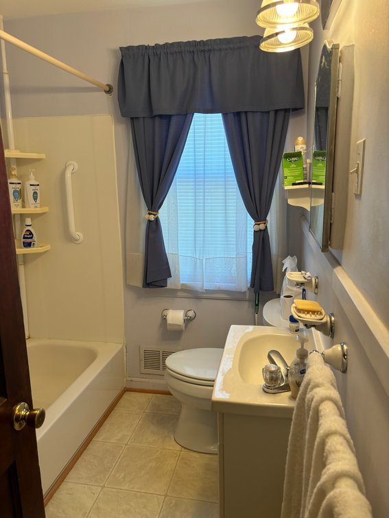 Image for 3 BR, 1.5 BATH BRICK CENTER UNIT TOWNHOME