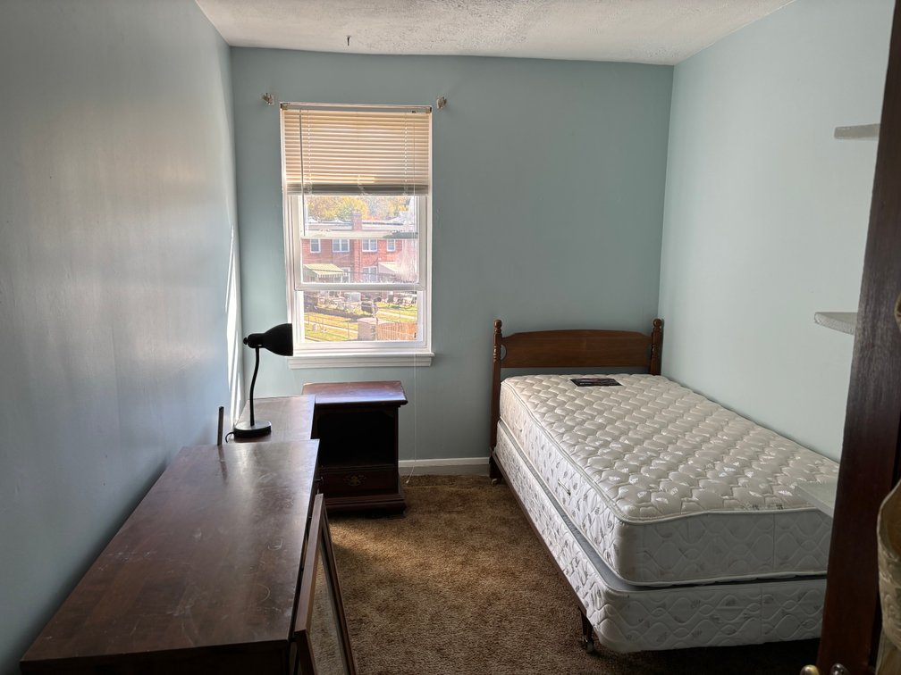 Image for 3 BR, 1.5 BATH BRICK CENTER UNIT TOWNHOME