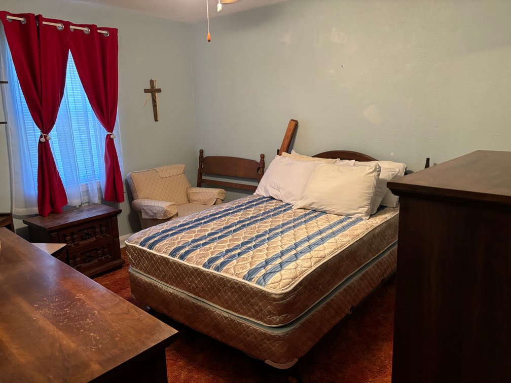 Image for 3 BR, 1.5 BATH BRICK CENTER UNIT TOWNHOME