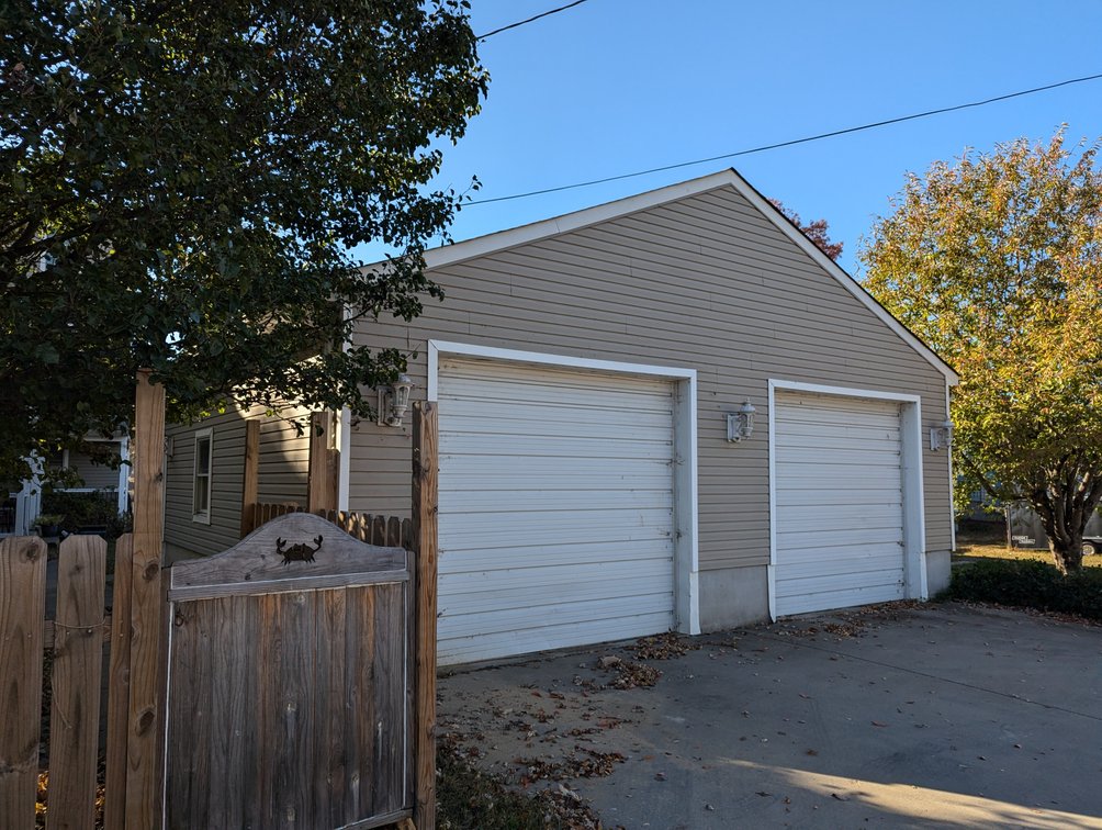 Image for 5 BR, 4 BATH WATERFRONT HOME W/ DET. 2-CAR GARAGE/ 65' +/- WATERFRONT ON LYNCH COVE W/ PIER