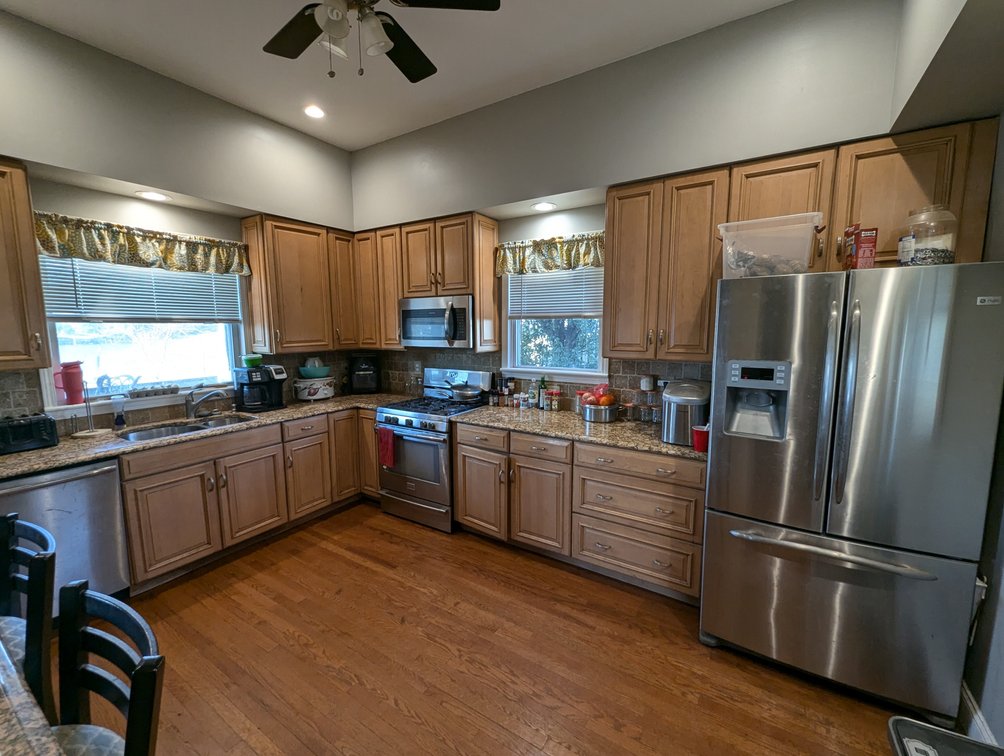 Image for 5 BR, 4 BATH WATERFRONT HOME W/ DET. 2-CAR GARAGE/ 65' +/- WATERFRONT ON LYNCH COVE W/ PIER