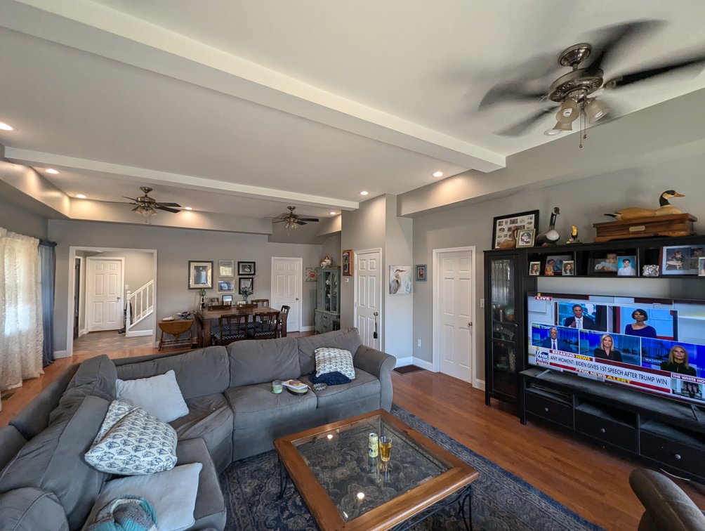 Image for 5 BR, 4 BATH WATERFRONT HOME W/ DET. 2-CAR GARAGE/ 65' +/- WATERFRONT ON LYNCH COVE W/ PIER