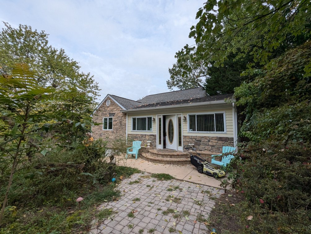 Image for 2 BEDROOM, 2 BATH WATERFRONT HOME/ 125 +/- WATERFRONT ON STONEY CREEK W/ 96' +/- PIER/ 2 PARCELS SOLD IN THE ENTIRETY