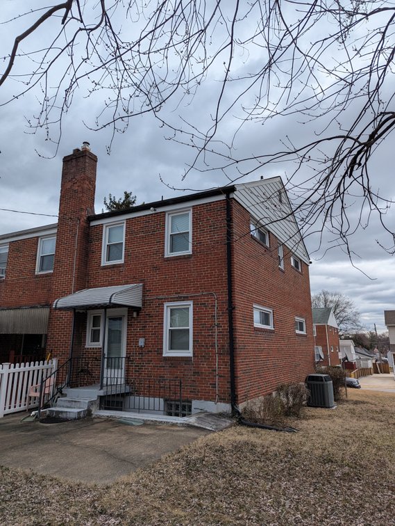 Image for CLEAN 3BR BRICK SEMI-DETACHED HOME