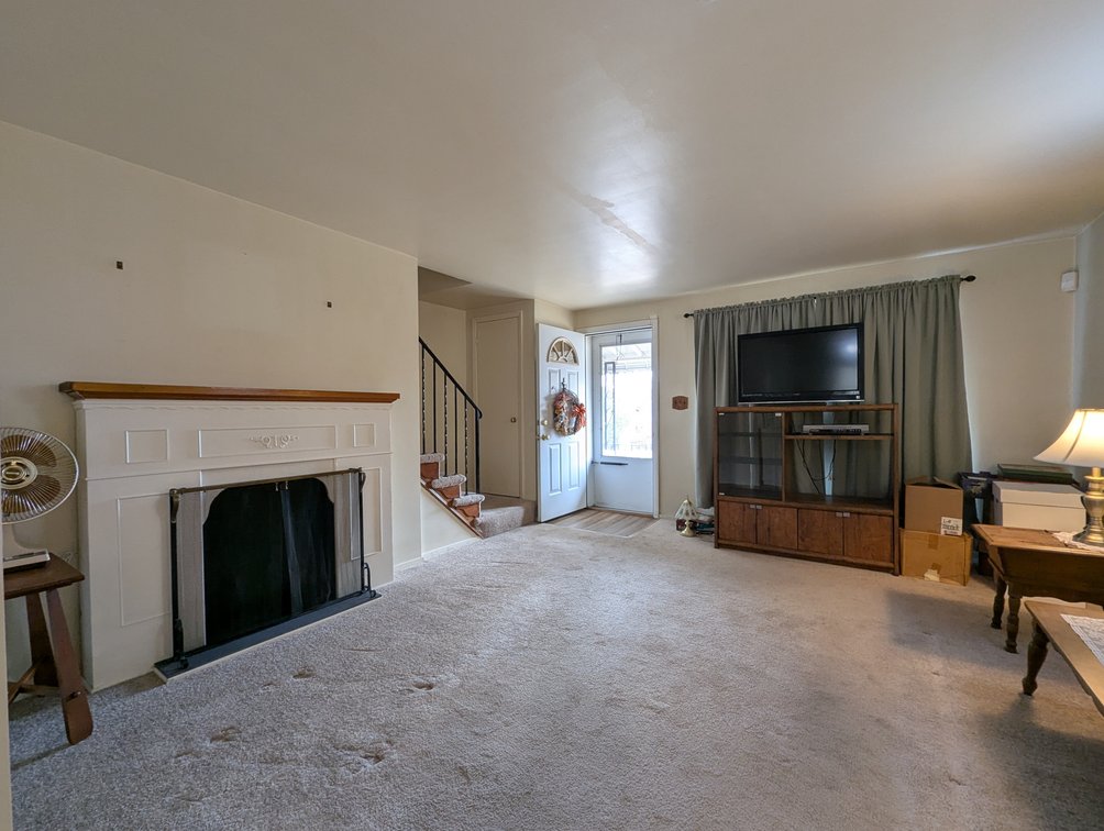 Image for CLEAN 3BR BRICK SEMI-DETACHED HOME
