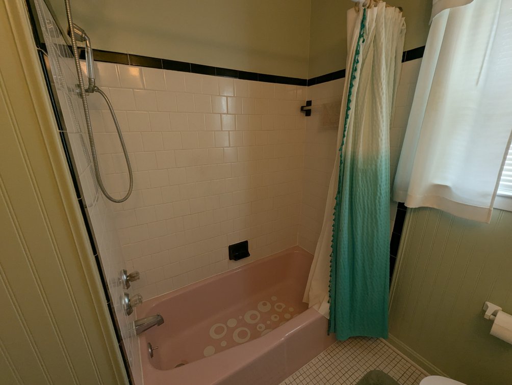 Image for CLEAN 3BR BRICK SEMI-DETACHED HOME