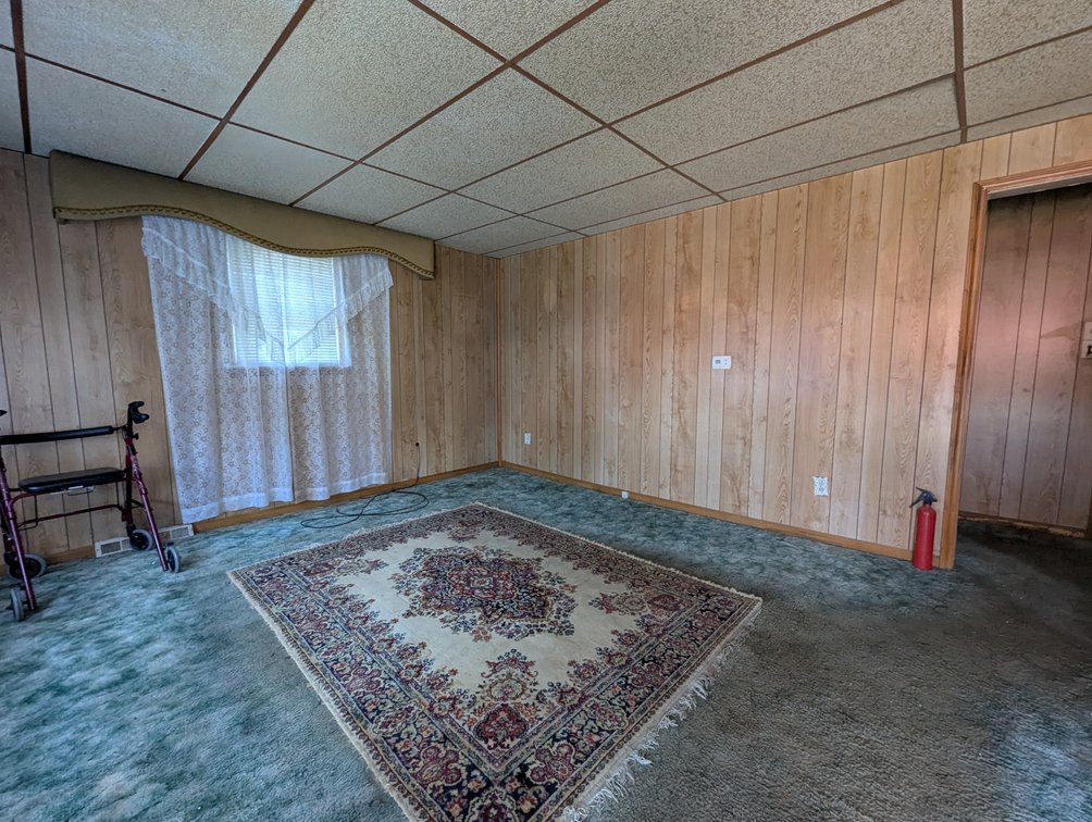Image for 2 BEDROOM VINYL SIDED BUNGALOW W/ 2-CAR DET. GARAGE