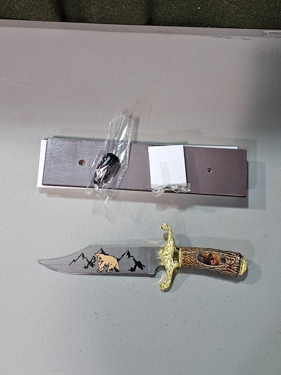 Knife