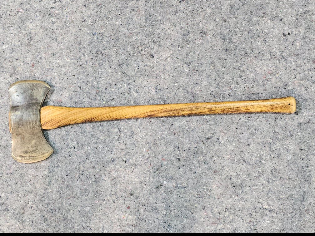 Axe
