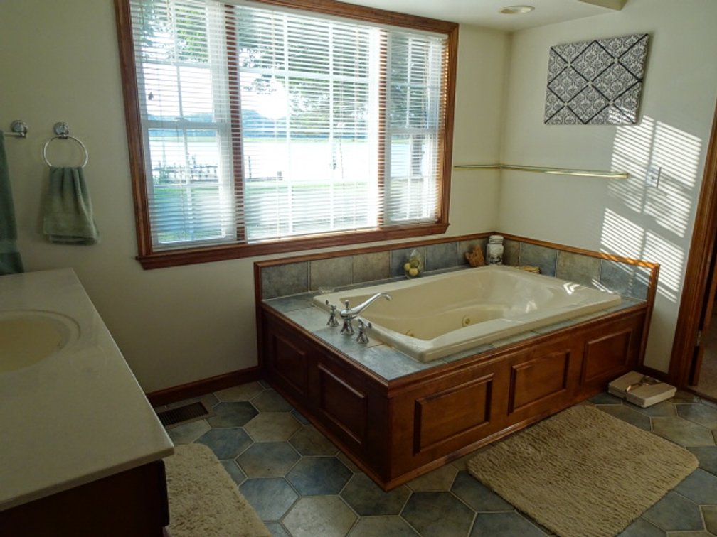 Image for Sep 14, 2024 Estate Auction -Waterfront Real Estate Public Auction