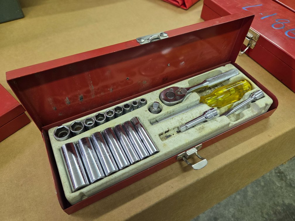 Proto ¼" socket set sae