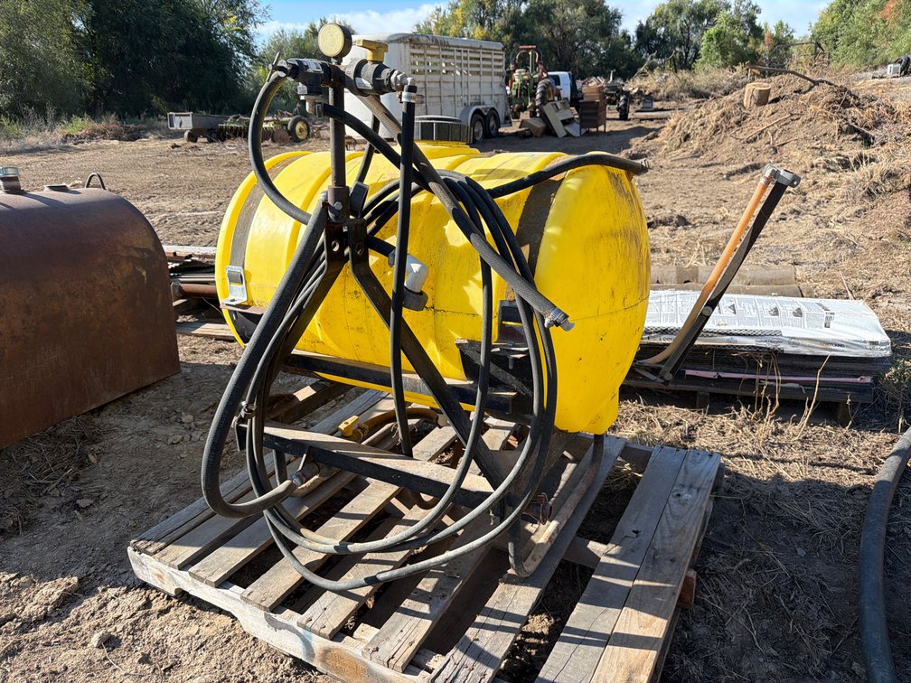 Phoenix 55 gal. poly 3pt. sprayer w/booms