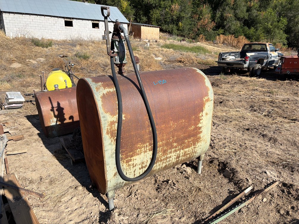 285 gal. fuel tank