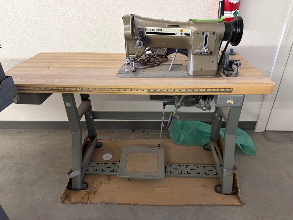 Singer 531B-8BL commercial grade sewing machine