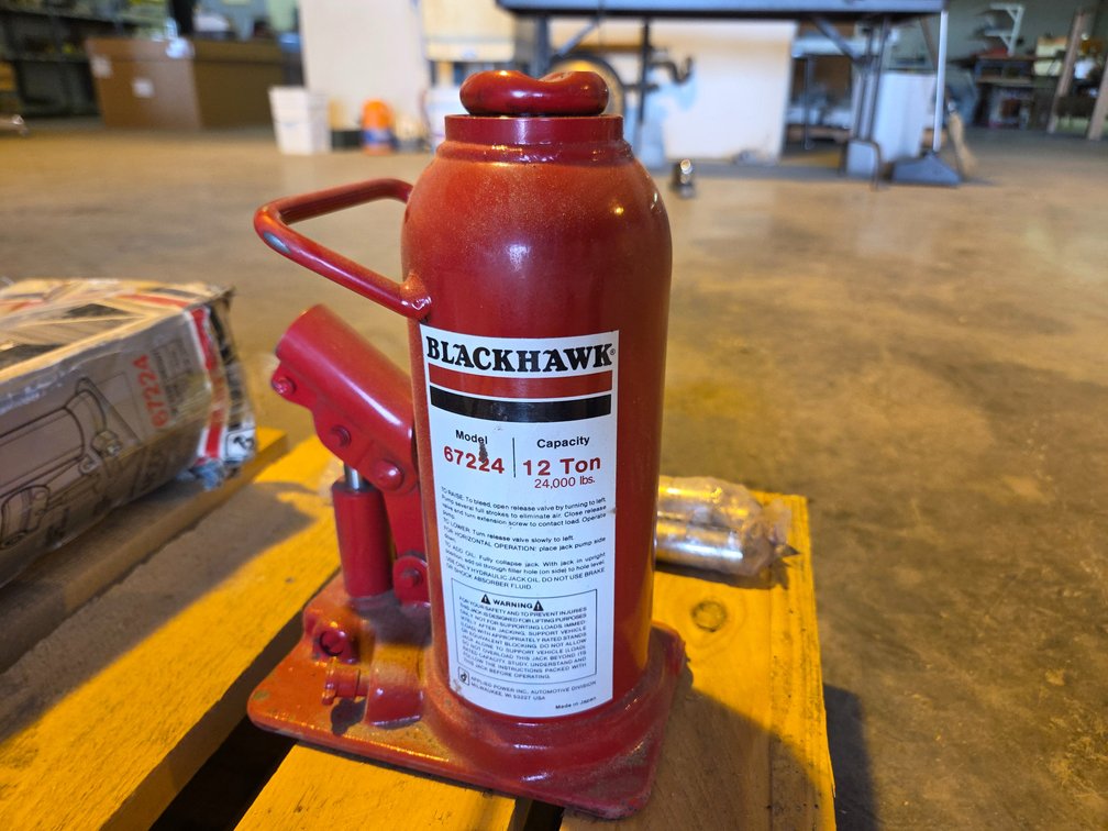 Blackhawk 12 ton bottle jack NEW