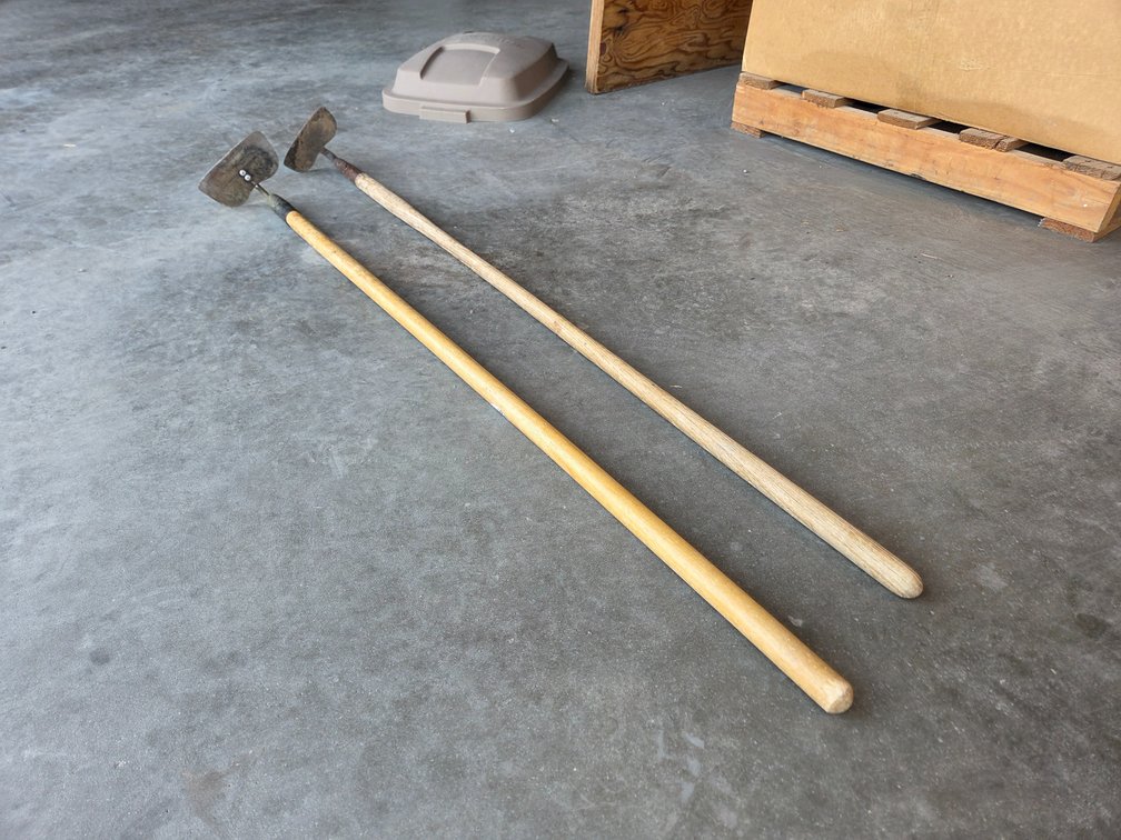 Garden hoes