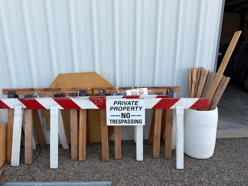 barricades, lath stakes