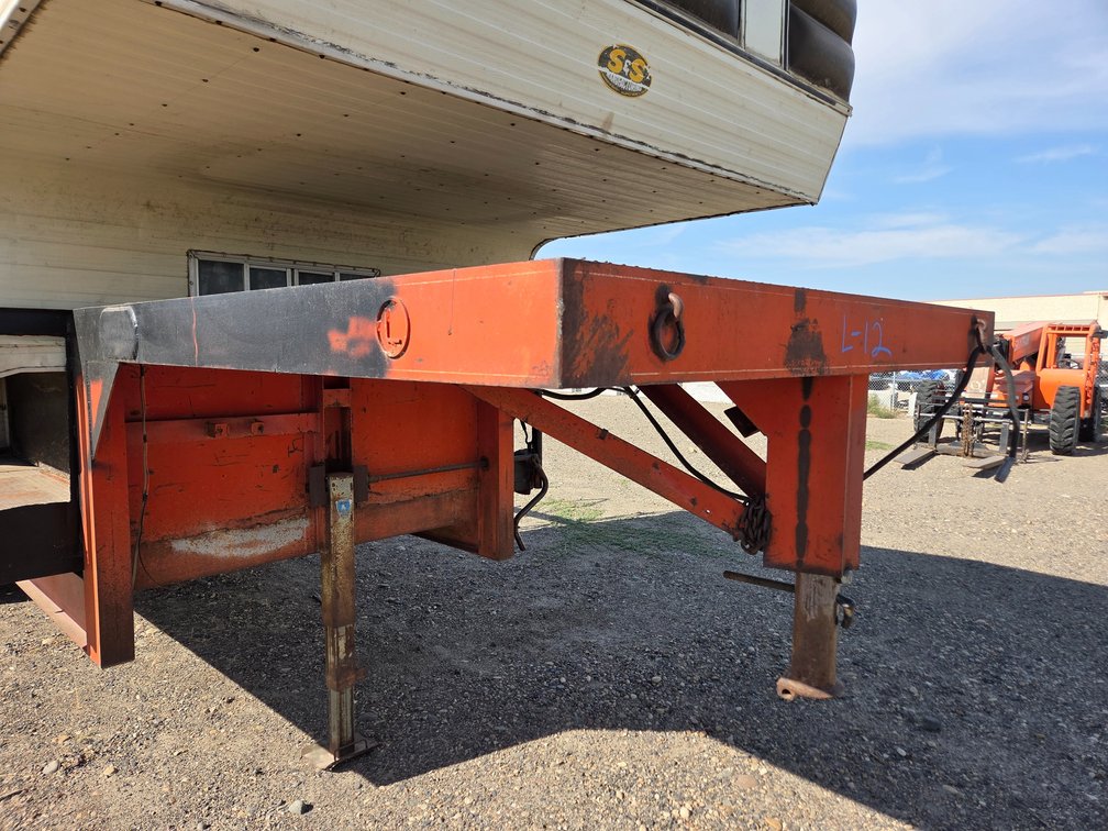 1974 Circle L, 24'x93" flatbed trailer, 874004