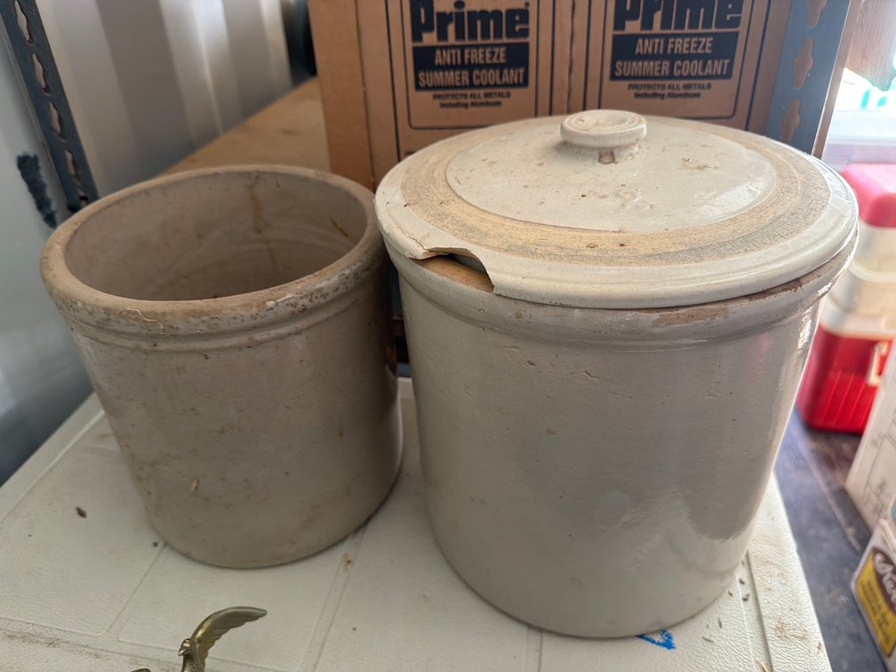 2- gal. Red Wing crock w/lid, 1 gal. crock CRACKED