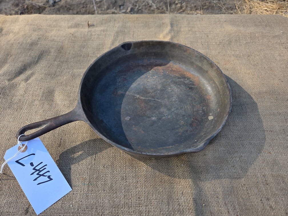 US. made cast iron skillet